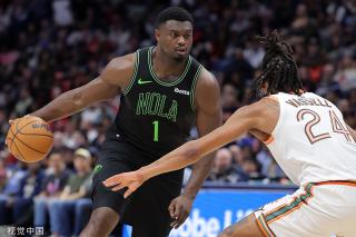 武磊在比赛 武磊在比赛