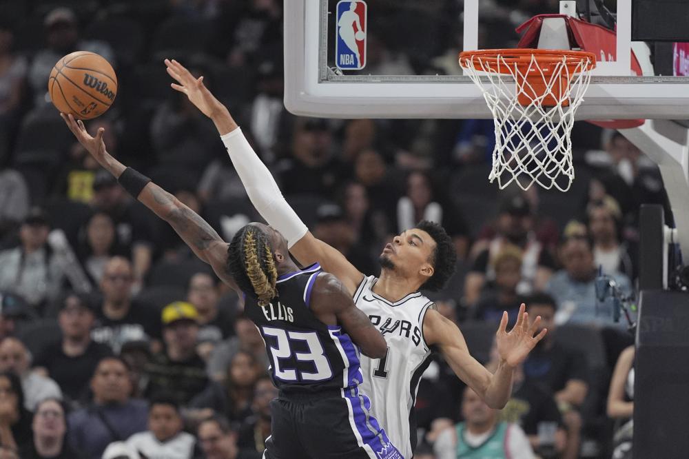 家属庆祝是 家属庆祝是