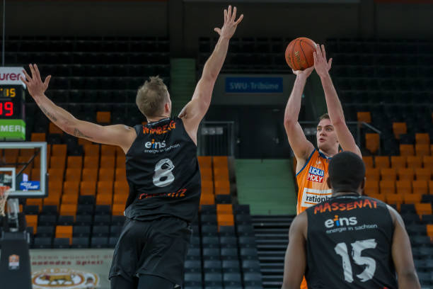 来的赛场上 来的赛场上